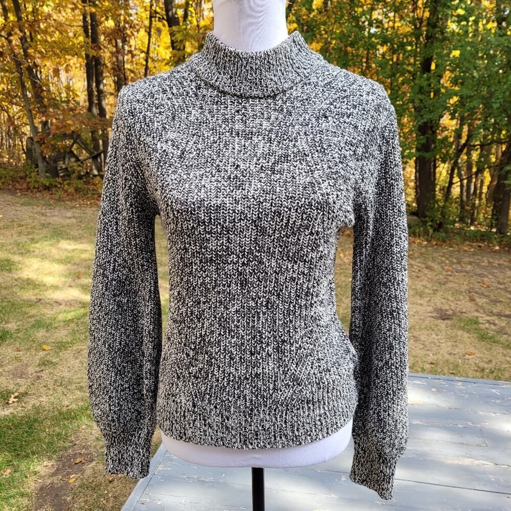 H&M Ragg Cotton Crewneck Sweater size XS